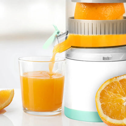 FreshTwist™ | Smart Portable Citrus Juicer